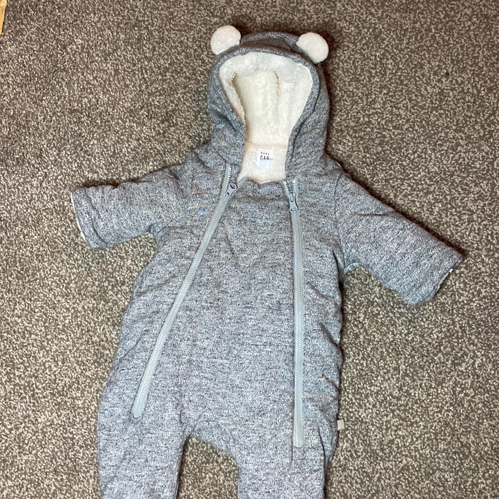 Baby Gap Bunting Suit/Snowsuit with Ears Cozy Winter 0-3 months Grey